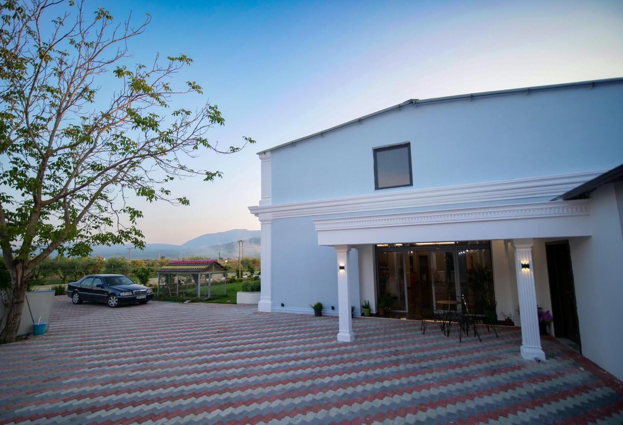Hanna & Solei Hotel Berat Exterior photo
